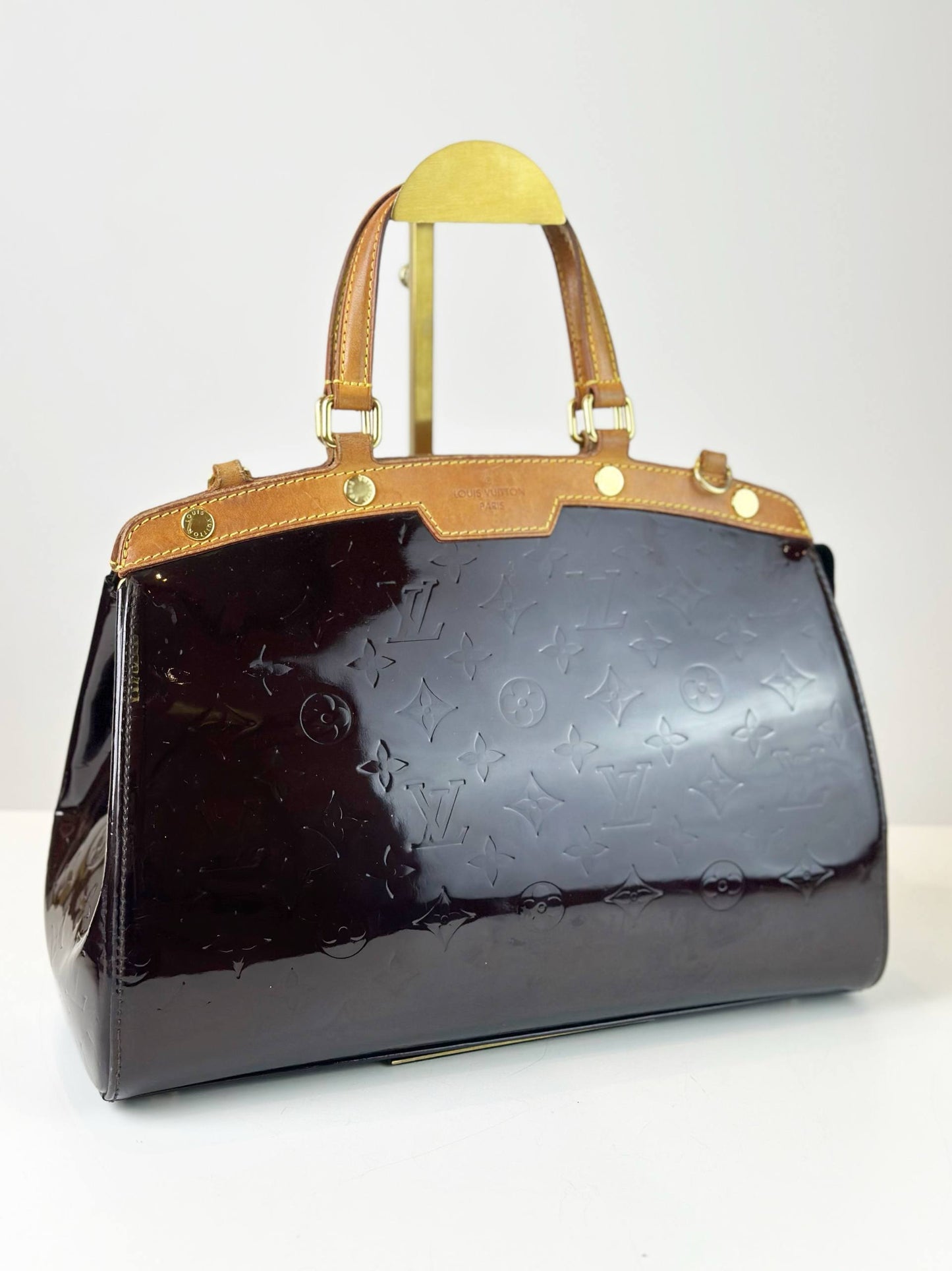 LOUIS VUITTON AMARANTE MM VERNIS BREA MAROON HANDBAG
