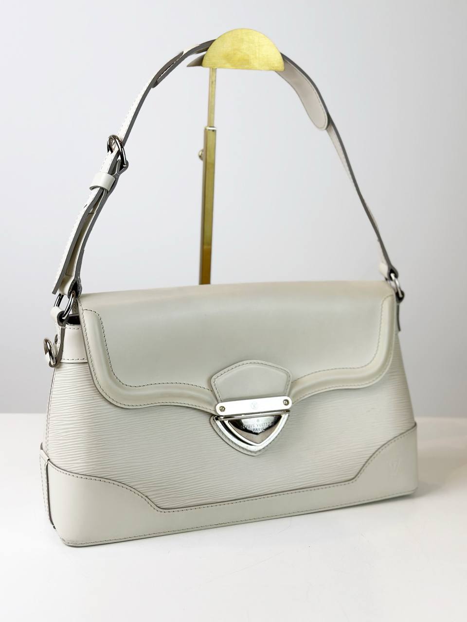 LOUIS VUITTON BAGATELLE PM EPI LEATHER WHITE SHOULDER BAG