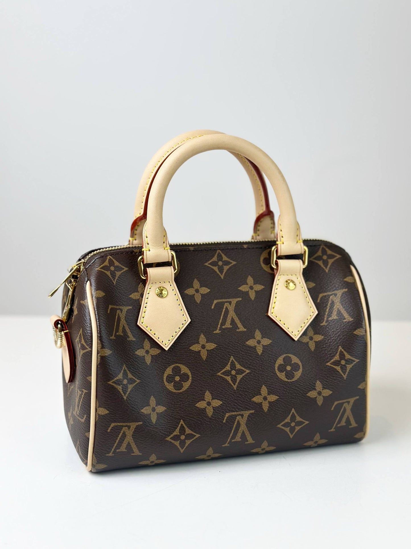 LOUIS VUITTON SPEEDY BANDOULIERE 20 MONOGRAM TOP HANDLE BAG WITH STRAP