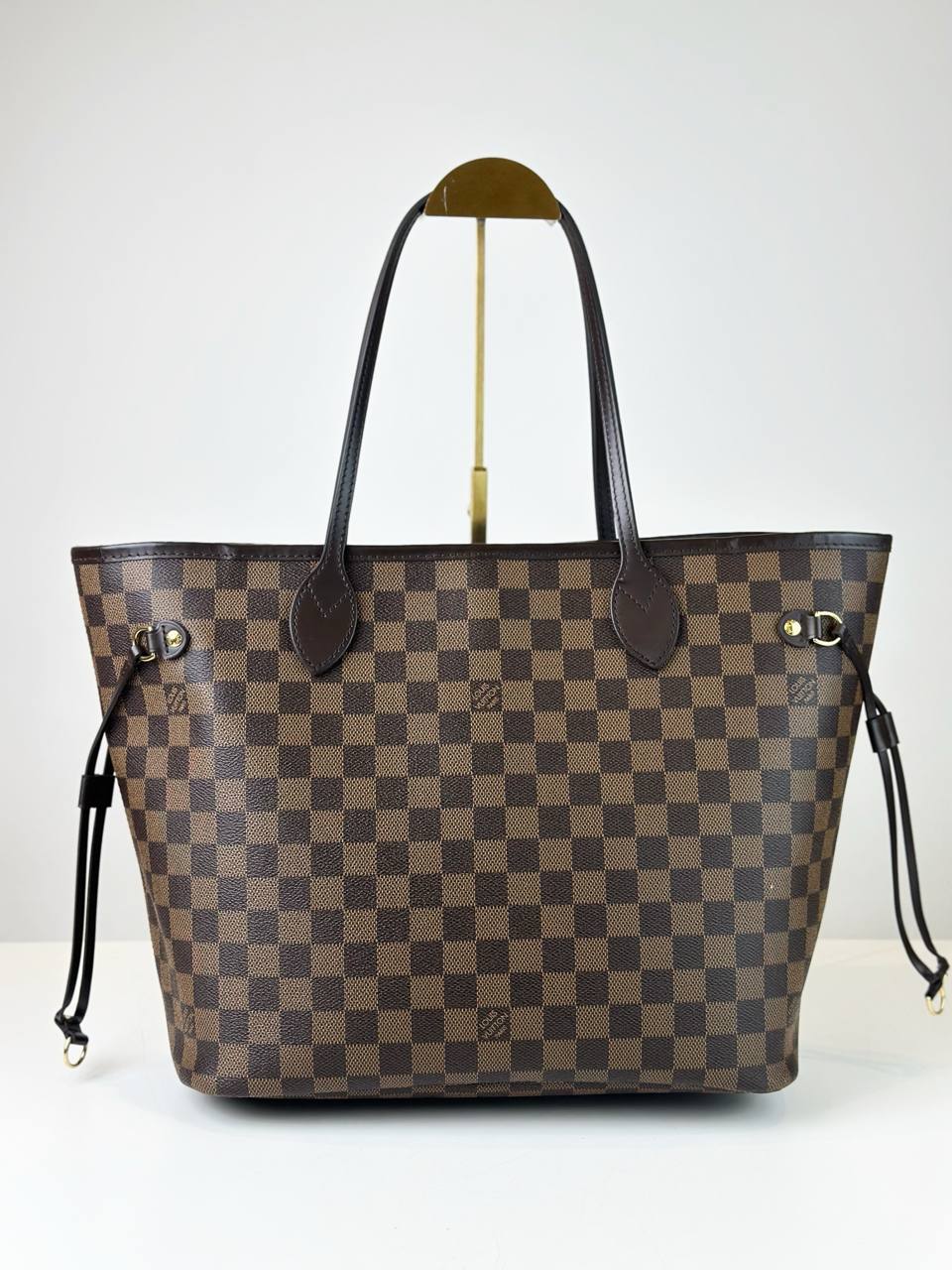 MICROCHIP LOUIS VUITTON DAMIER EBENE NEVERFULL MM TOTE BAG WITH POUCH
