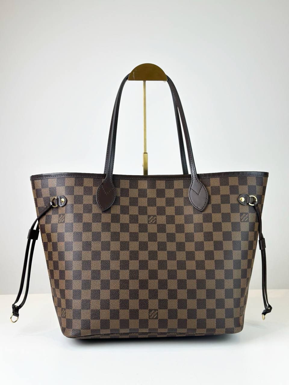 MICROCHIP LOUIS VUITTON DAMIER EBENE NEVERFULL MM TOTE BAG WITH POUCH