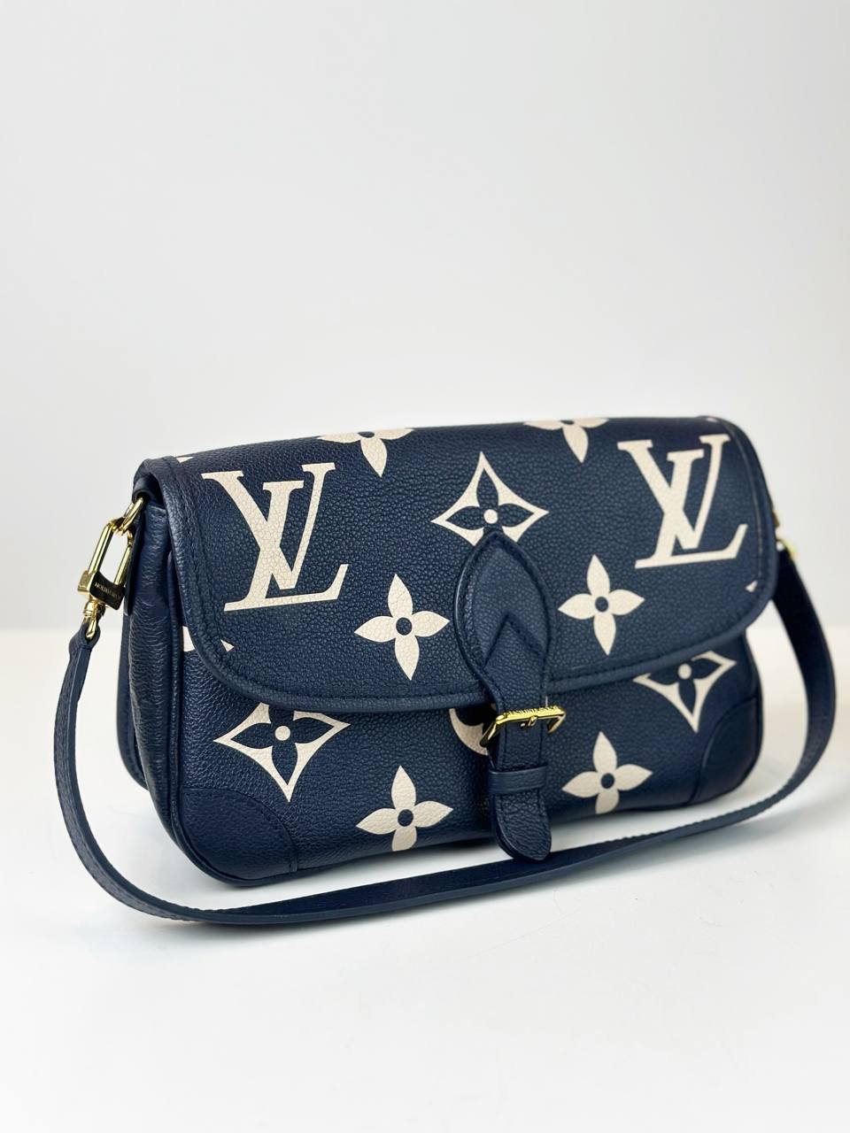 LOUIS VUITTON MONOGRAM EMPREINTE NAVY BLUE BICOLOR DIANE PM SHOULDER BAG
