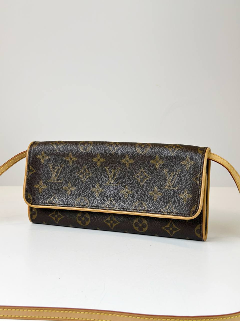 LOUIS VUITTON POCHETTE TWIN GM CROSSBODY BAG
