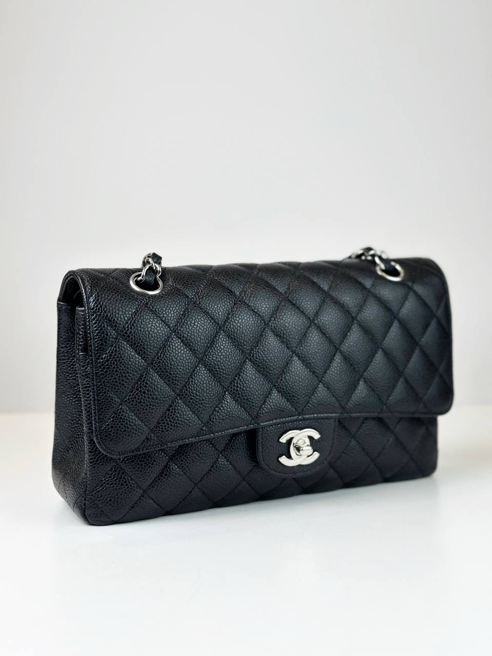 CHANEL CLASSIC FLAP CAVIAR BLACK MEDIUM SHOULDER BAG SHW