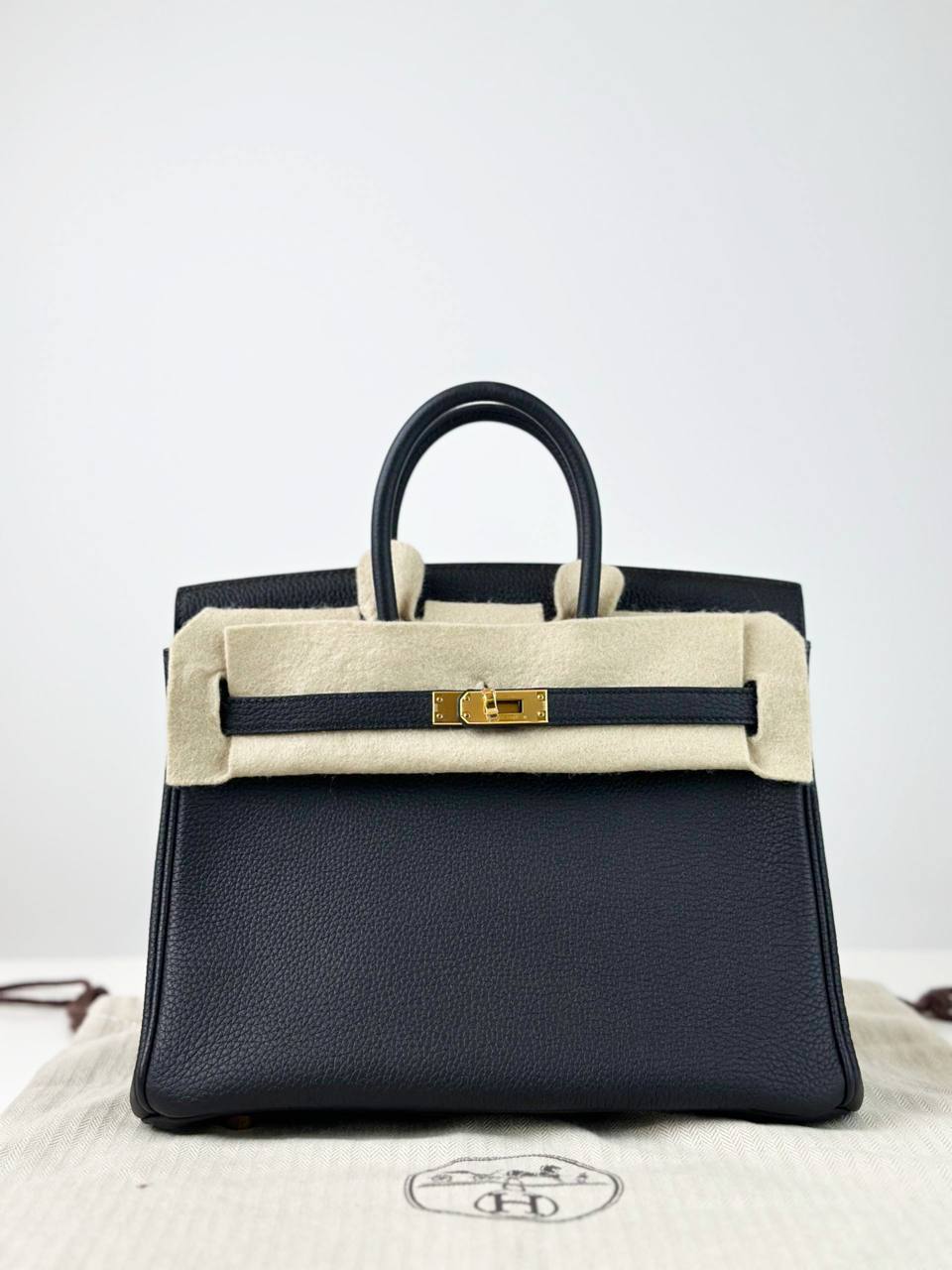 HERMES BIRKIN 25 NOIR HANDBAG GHW