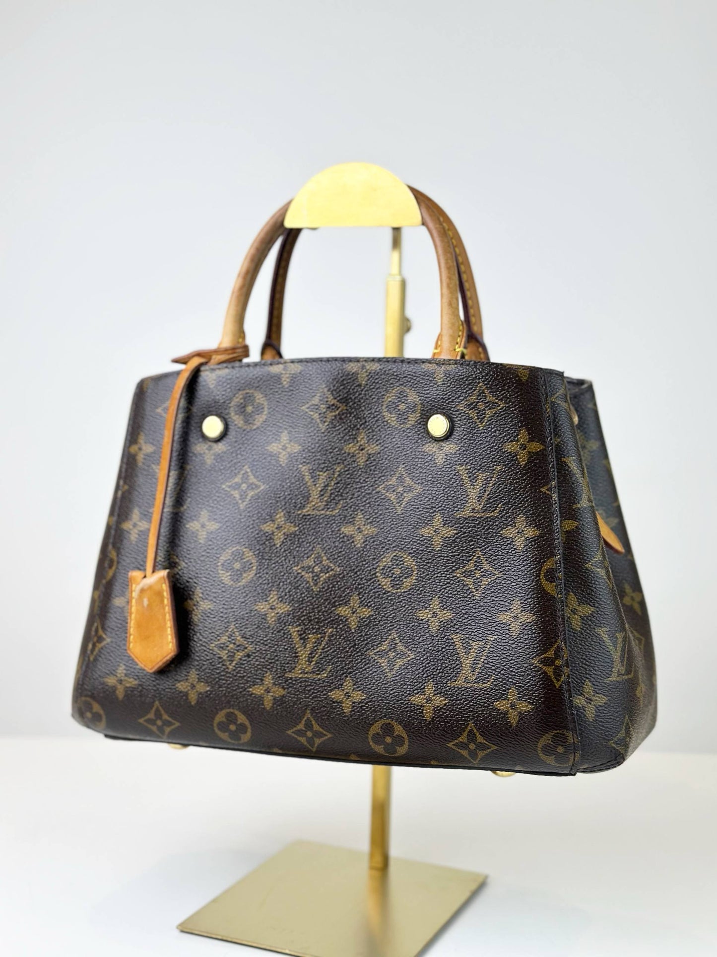 LOUIS VUITTON MONTAIGNE BB MONOGRAM HANDBAG WITH STRAP