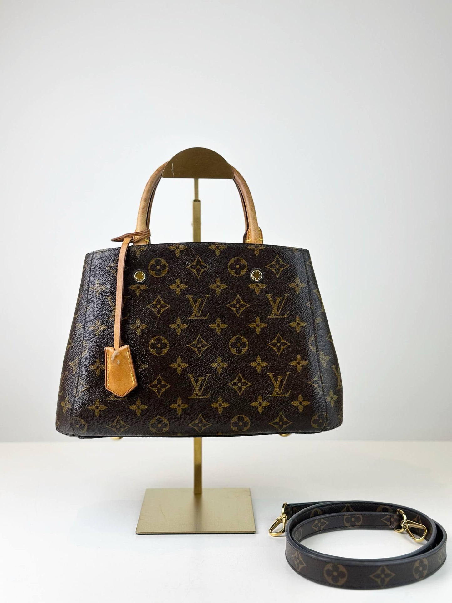 LOUIS VUITTON MONTAIGNE BB MONOGRAM HANDBAG WITH STRAP