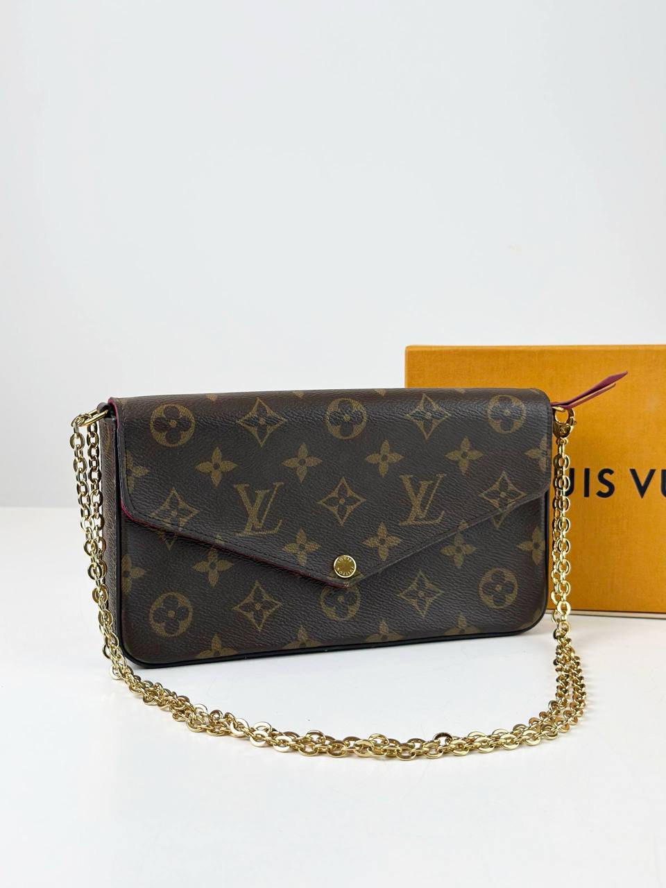 LOUIS VUITTON POCHETTE FELICIE MONOGRAM CROSSBODY BAG