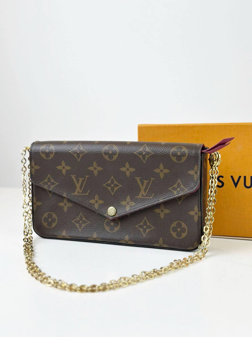LOUIS VUITTON POCHETTE FELICIE MONOGRAM CROSSBODY BAG