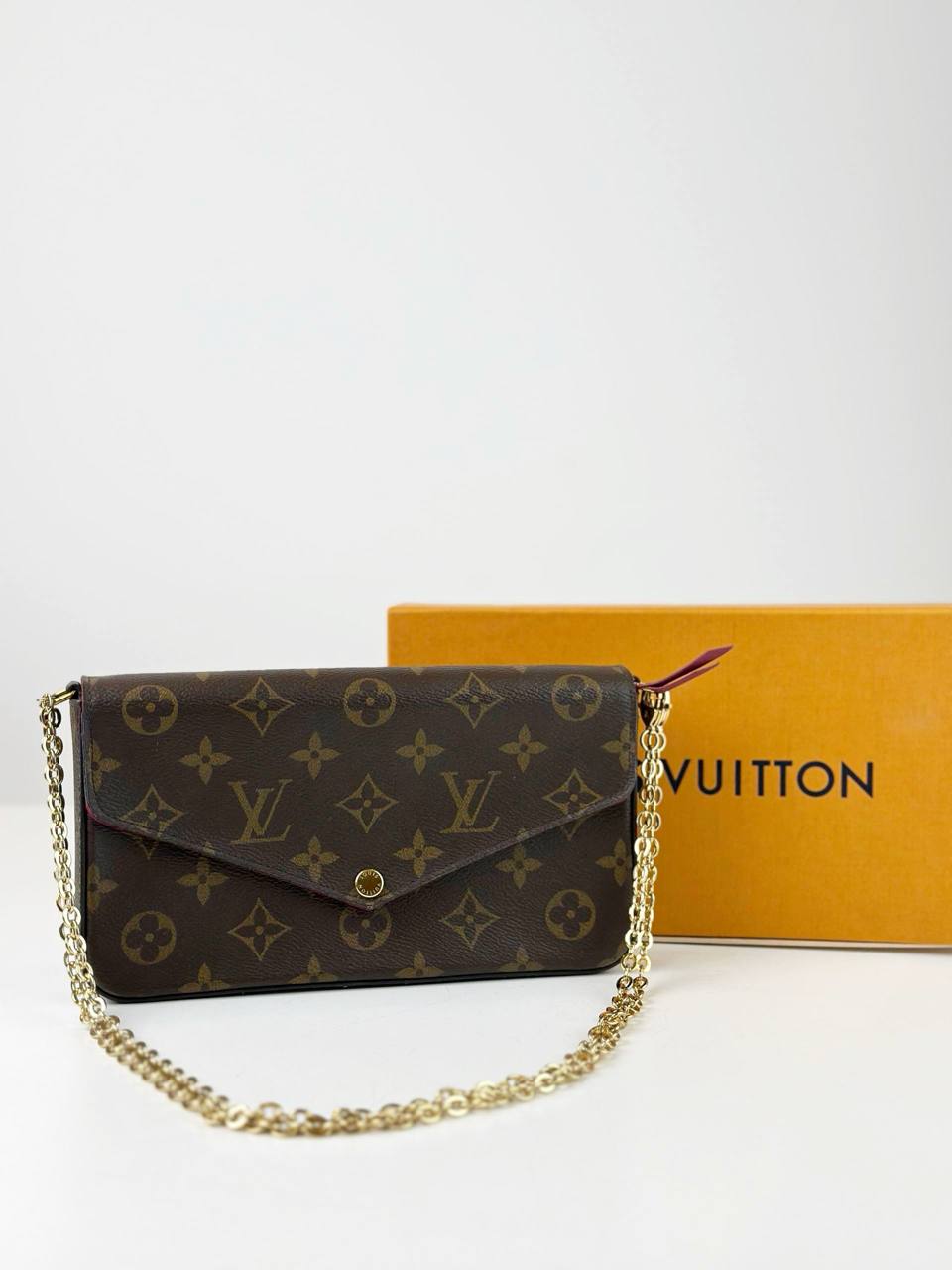 LOUIS VUITTON POCHETTE FELICIE MONOGRAM CROSSBODY BAG