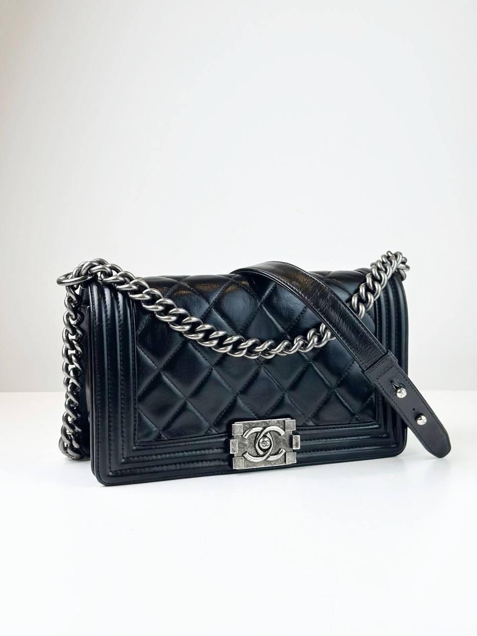 CHANEL LE BOY MEDIUM FLAP BLACK SHOULDER BAG SHW