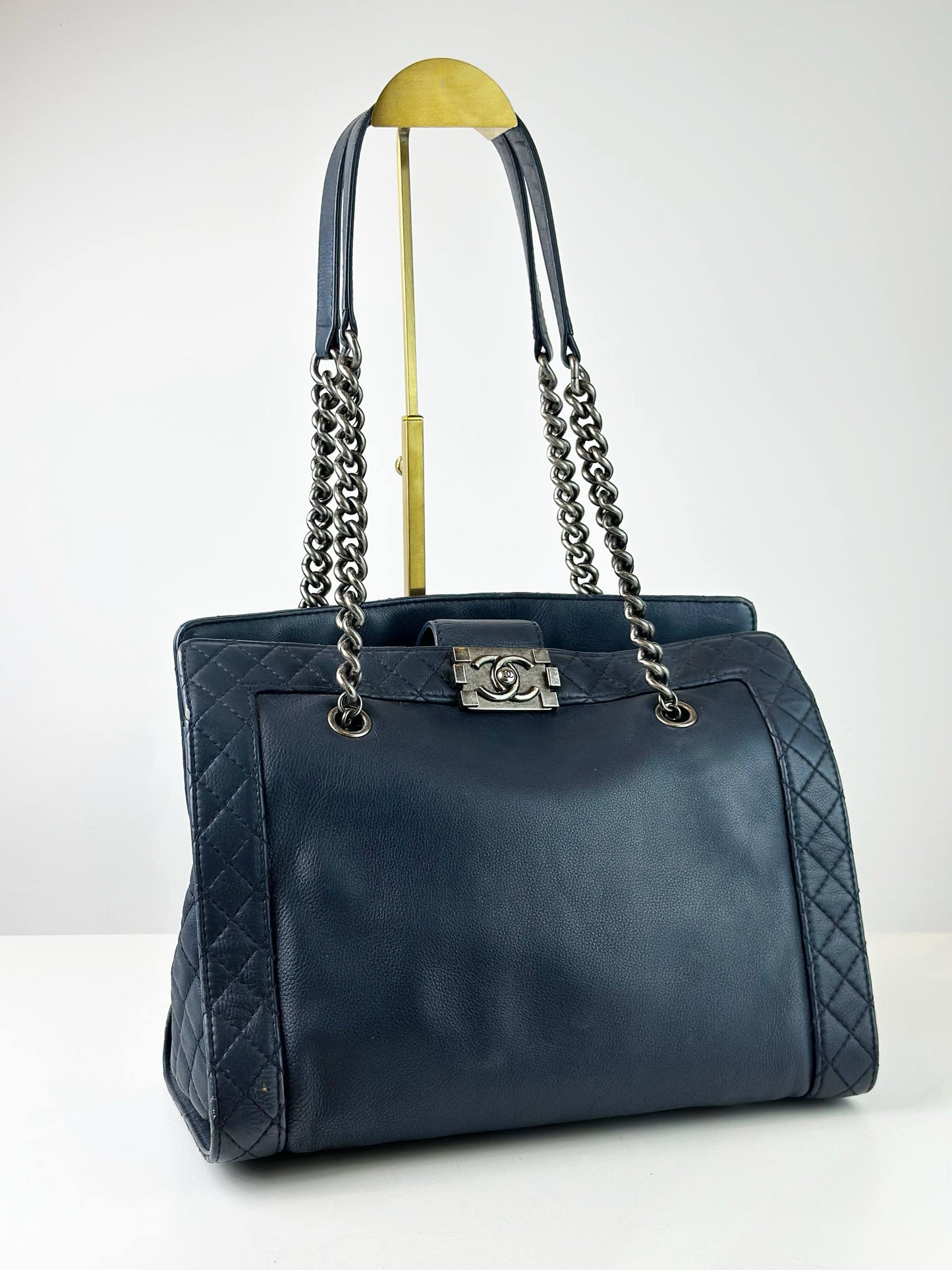 CHANEL BOY REVERSO NAVY BLUE MEDIUM TOTE BAG