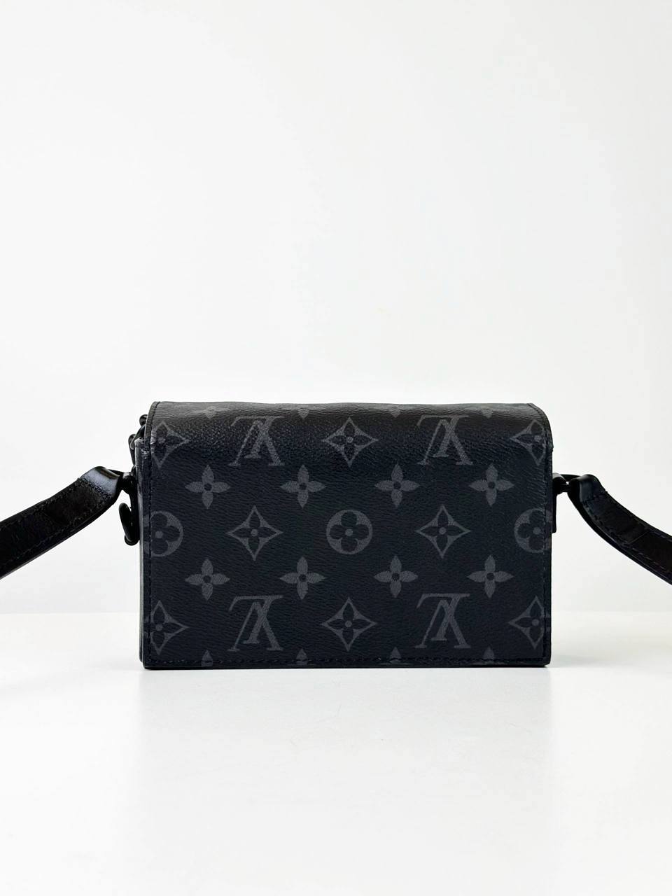 LOUIS VUITTON STEAMER MONOGRAM ECLIPESE WEARABLE WALLET SLING BAG
