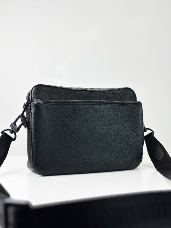 LOUIS VUITTON BLACK SHADOW LEATHER DUO MESSENGER BAG