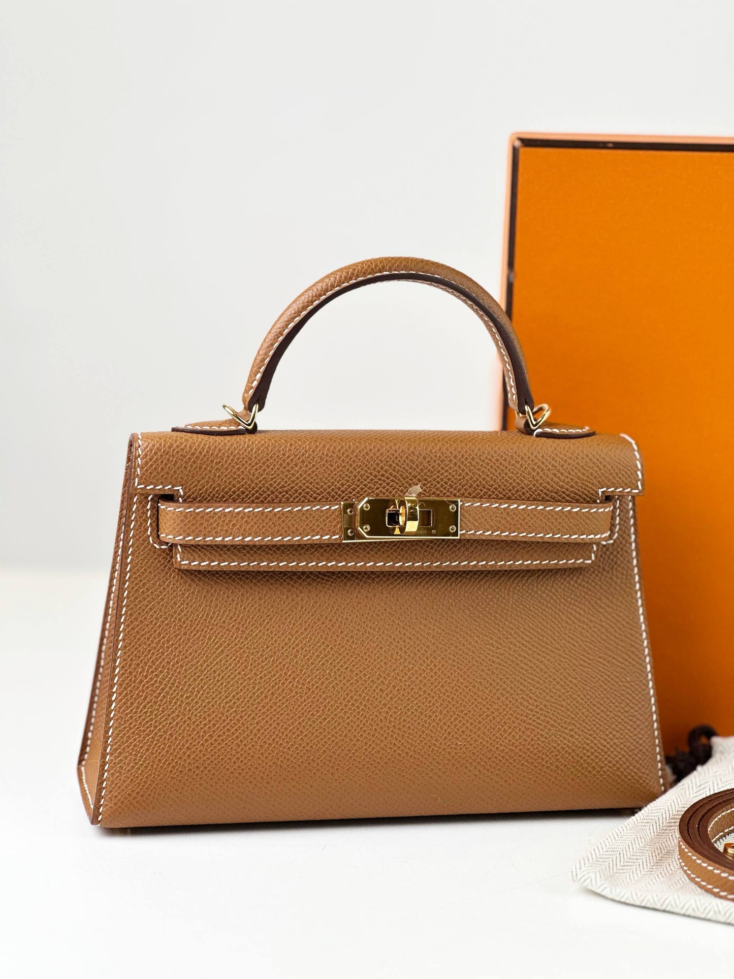 HERMES MINI KELLY GOLD EPSOM LEATHER HANDBAG GHW
