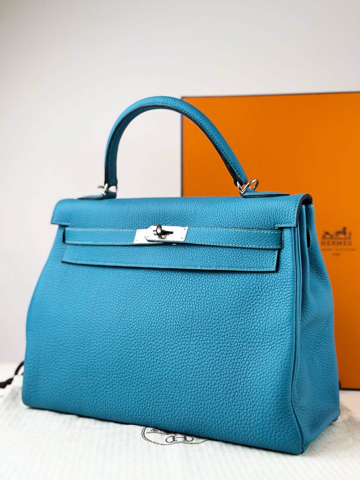 HERMES KELLY 32 BLUE JEAN CLEMENCE LEATHER HANDBAG PHW