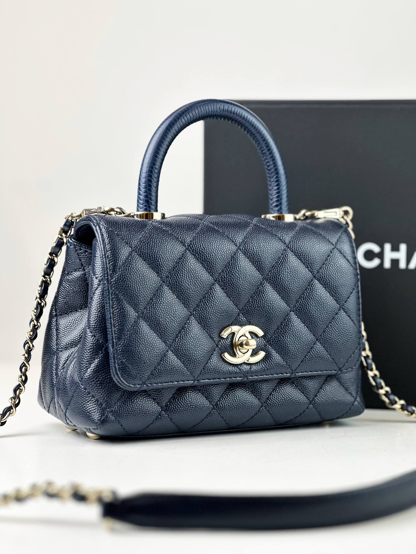 CHANEL NAVY BLUE CAVIAR LIZARD TRIMMED COCO HANDLE MINI BAG GHW
