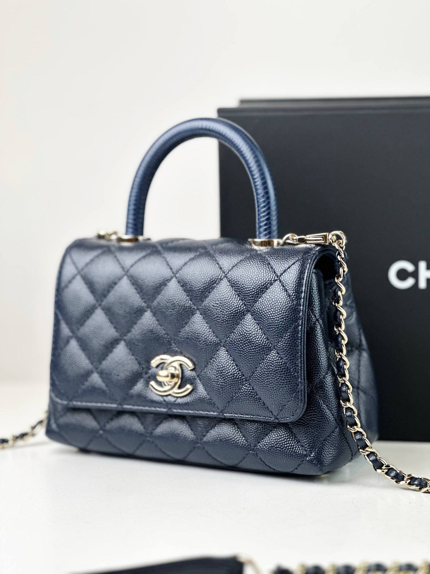 CHANEL NAVY BLUE CAVIAR LIZARD TRIMMED COCO HANDLE MINI BAG GHW