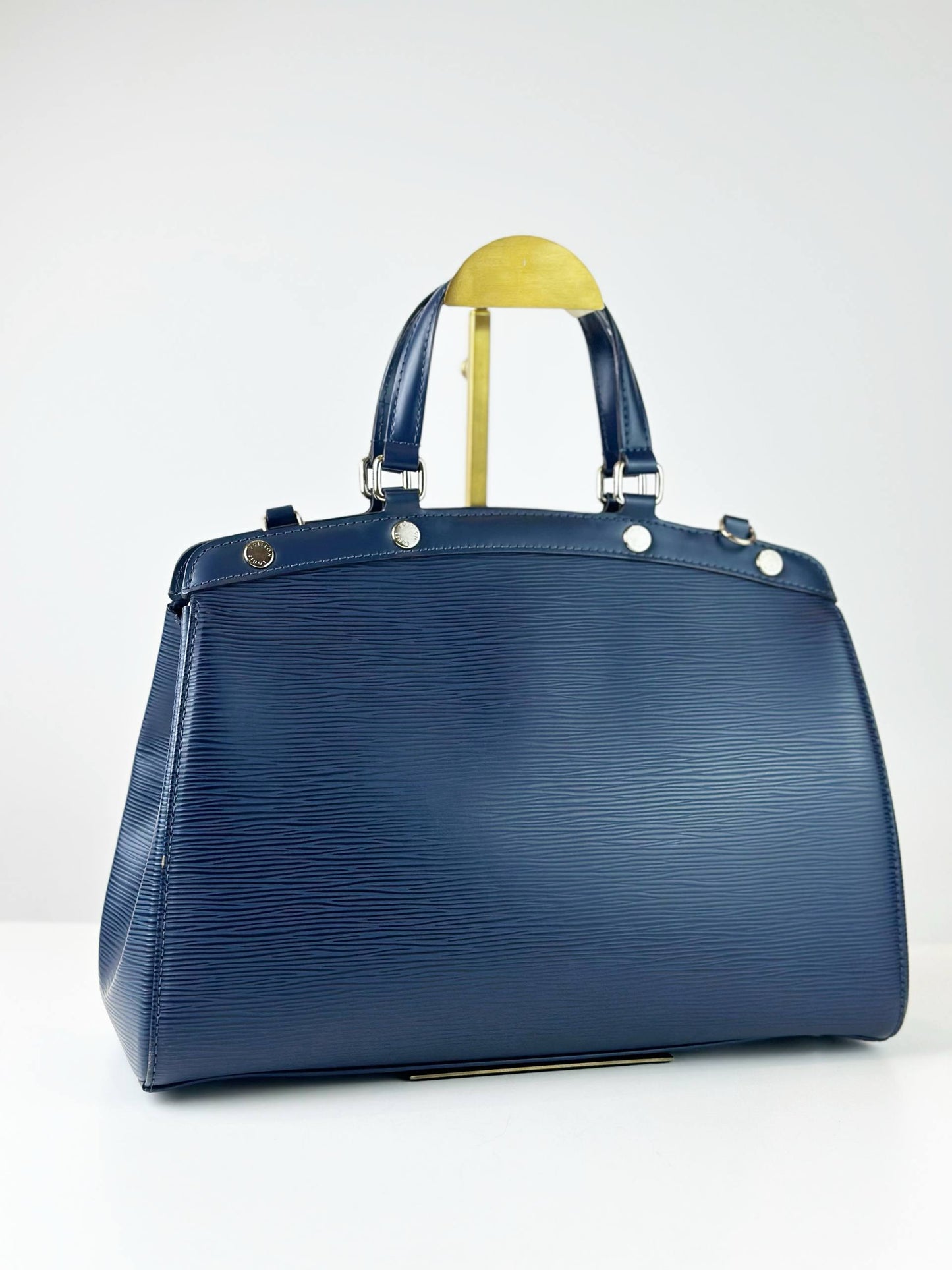 LOUIS VUITTON MM EPI LEATHER BREA BLUE INDIGO HANDBAG