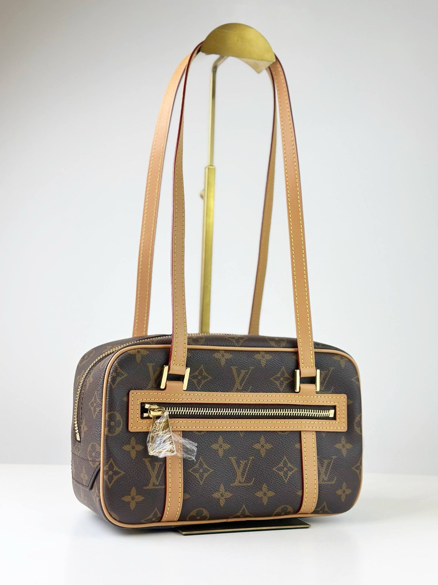 LOUIS VUITTON MONOGRAM CITE MM SHOULDER BAG