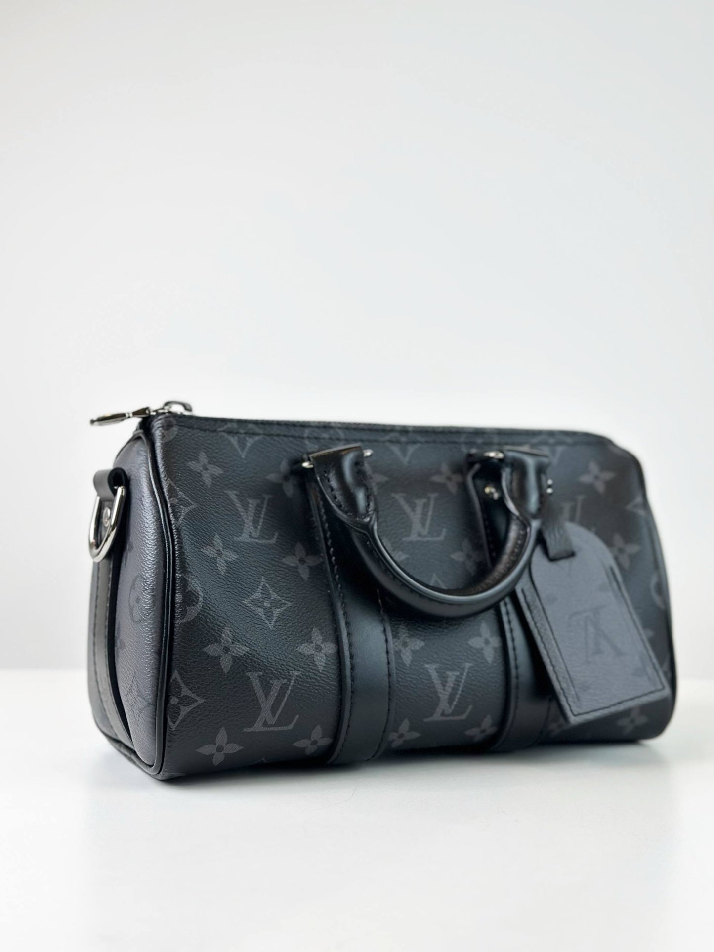 LOUIS VUITTON KEEPALL 25 BANDOULIERE MONOGRAM ECLIPSE CROSSBODY BAG