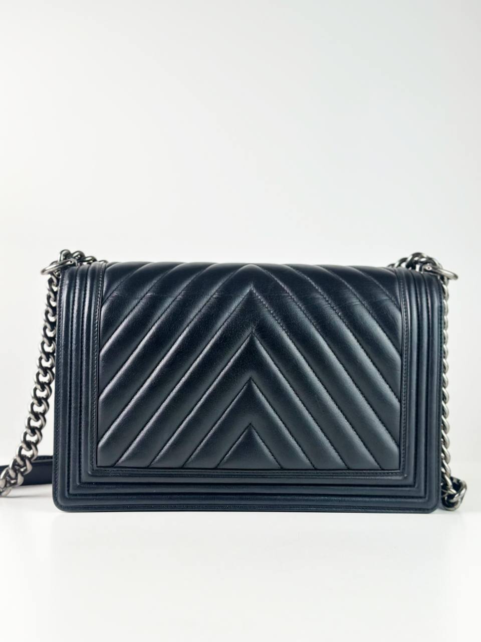 CHANEL LE BOY LARGE CHEVRON FLAP BLACK SHOULDER BAG SHW