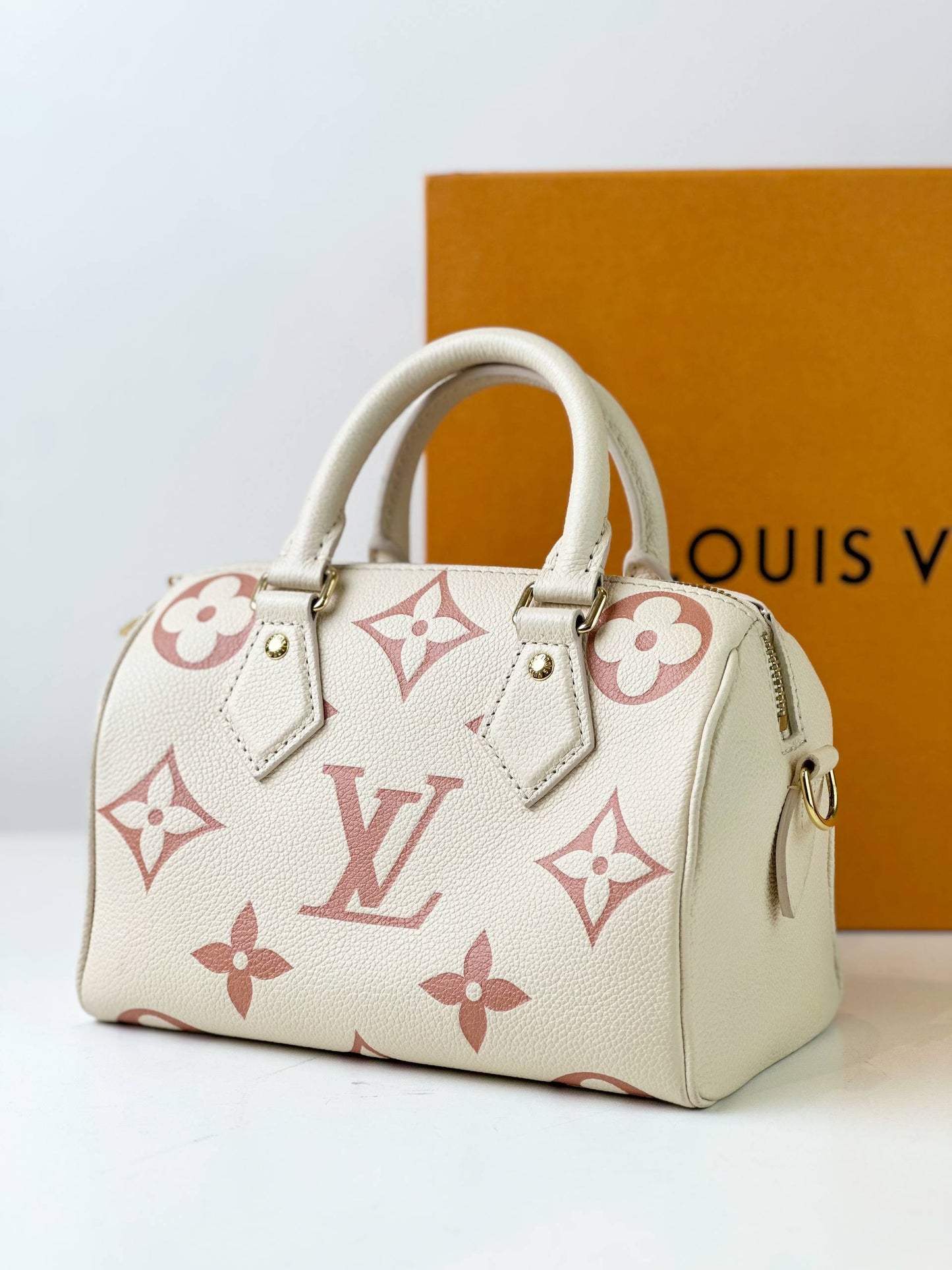 LOUIS VUITTON SPEEDY BANDOULIERE 20 BICOLOR MONOGRAM TOP HANDLE BAG WITH STRAP