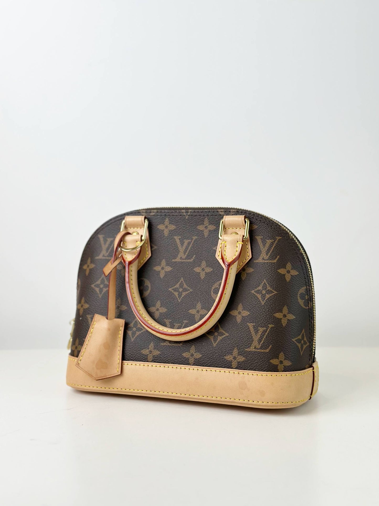 LOUIS VUITTON MONOGRAM ALMA BB HANDBAG WITH STRAP