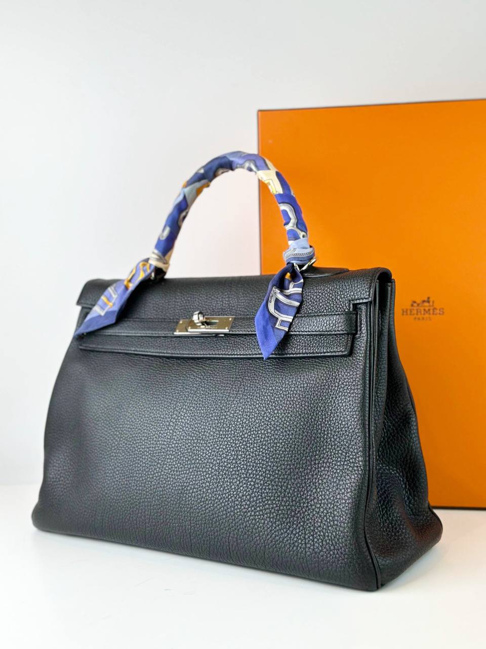 HERMES KELLY 32 NOIR CLEMENCE LEATHER HANDBAG PHW
