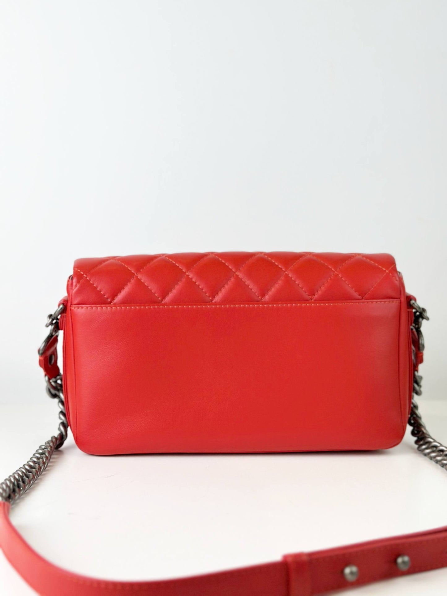 CHANEL FLAP RED LEATHER CROSSBODY BAG