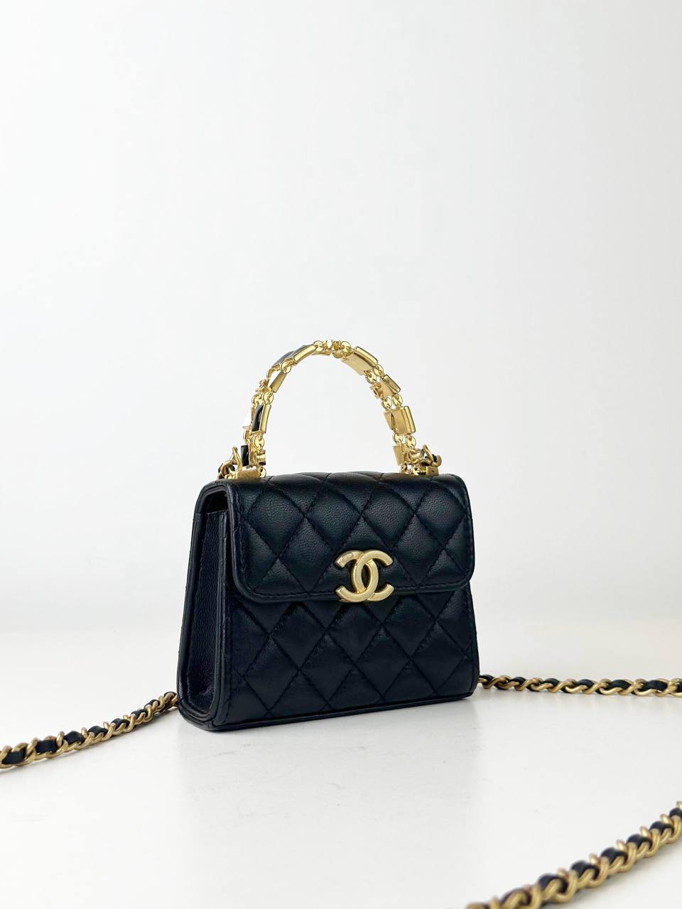 CHANEL 22B BLACK MINI HANDLE CLUTCH CROSSBODY BAG