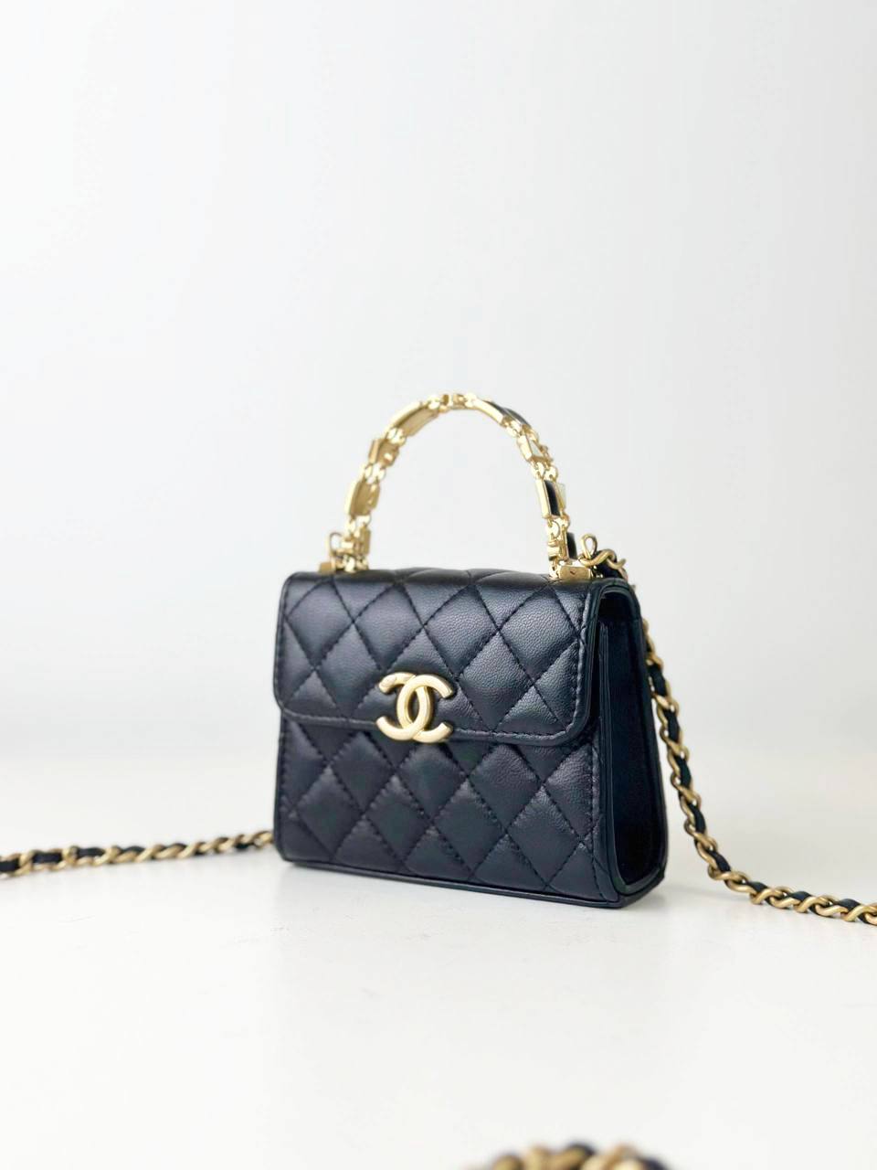 CHANEL 22B BLACK MINI HANDLE CLUTCH CROSSBODY BAG