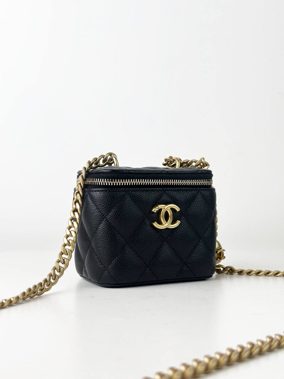 CHANEL MINI BLACK CAVIAR VANITY CASE CROSSBODY BAG GHW