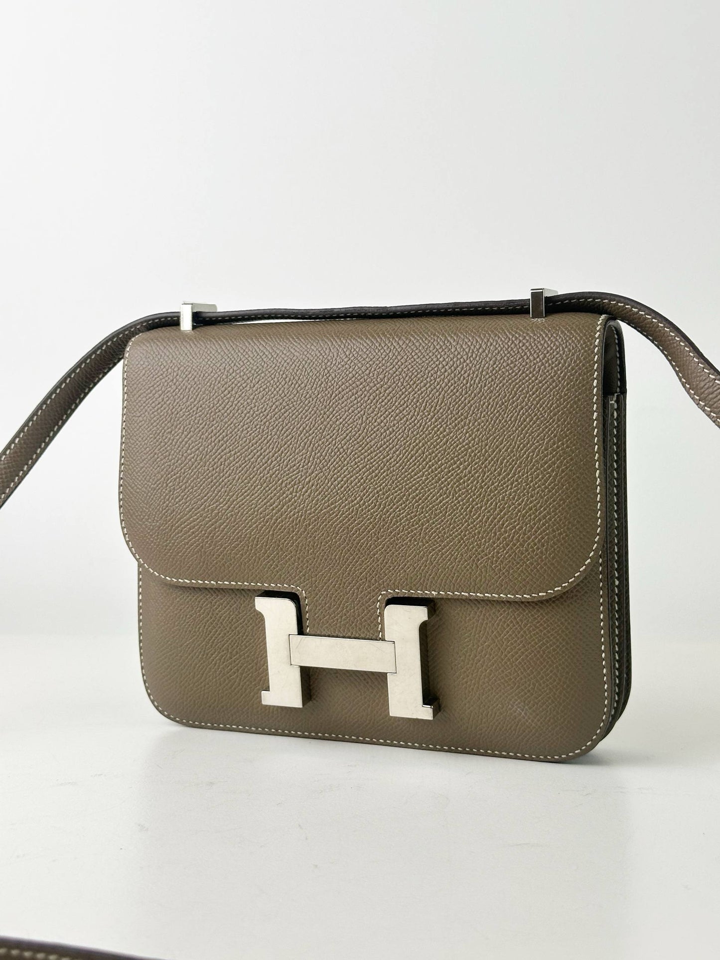 HERMES CONSTANCE 18 ETOUPE CROSSBODY BAG