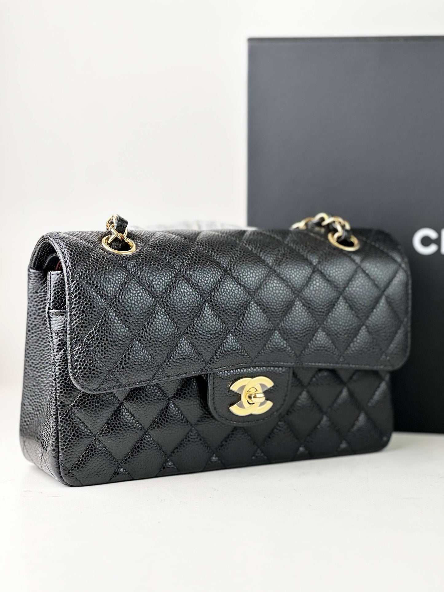 CHANEL CLASSIC FLAP CAVIAR BLACK SMALL SHOULDER BAG GHW