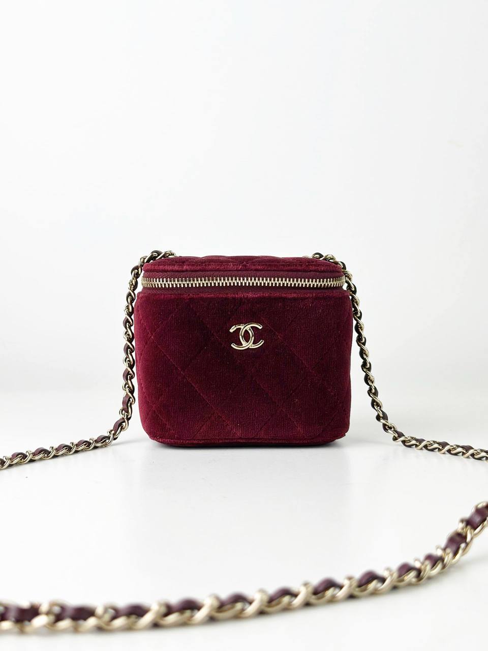 CHANEL MINI RED VELVET DIAMOND PEARL CRUSH VANITY CASE CROSSBODY BAG GHW