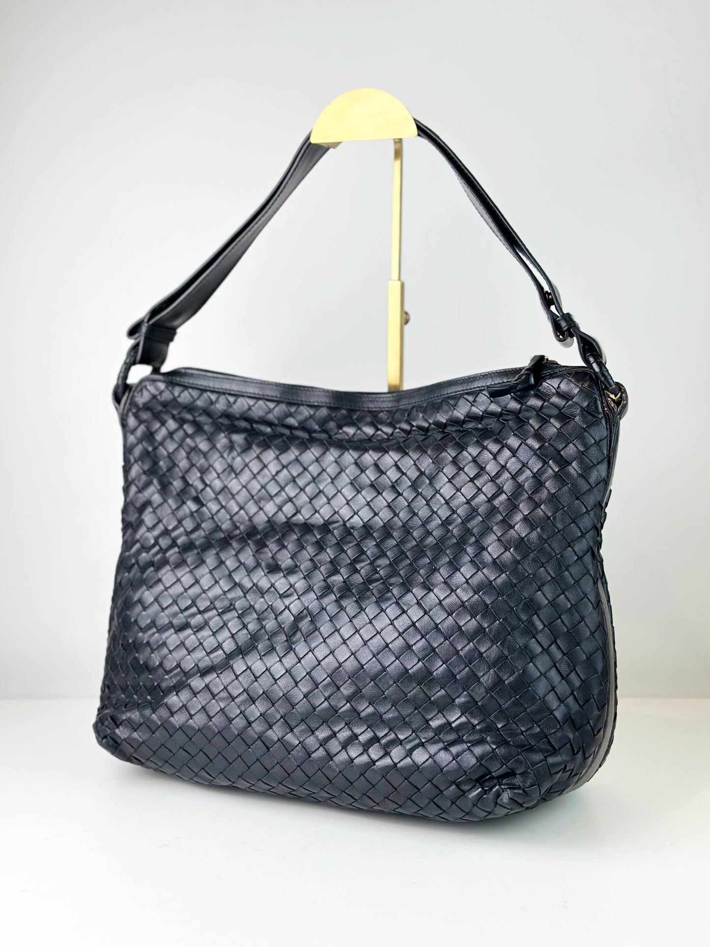 BOTTEGA VENETA INTRECCIATO HOBO SHOULDER BAG