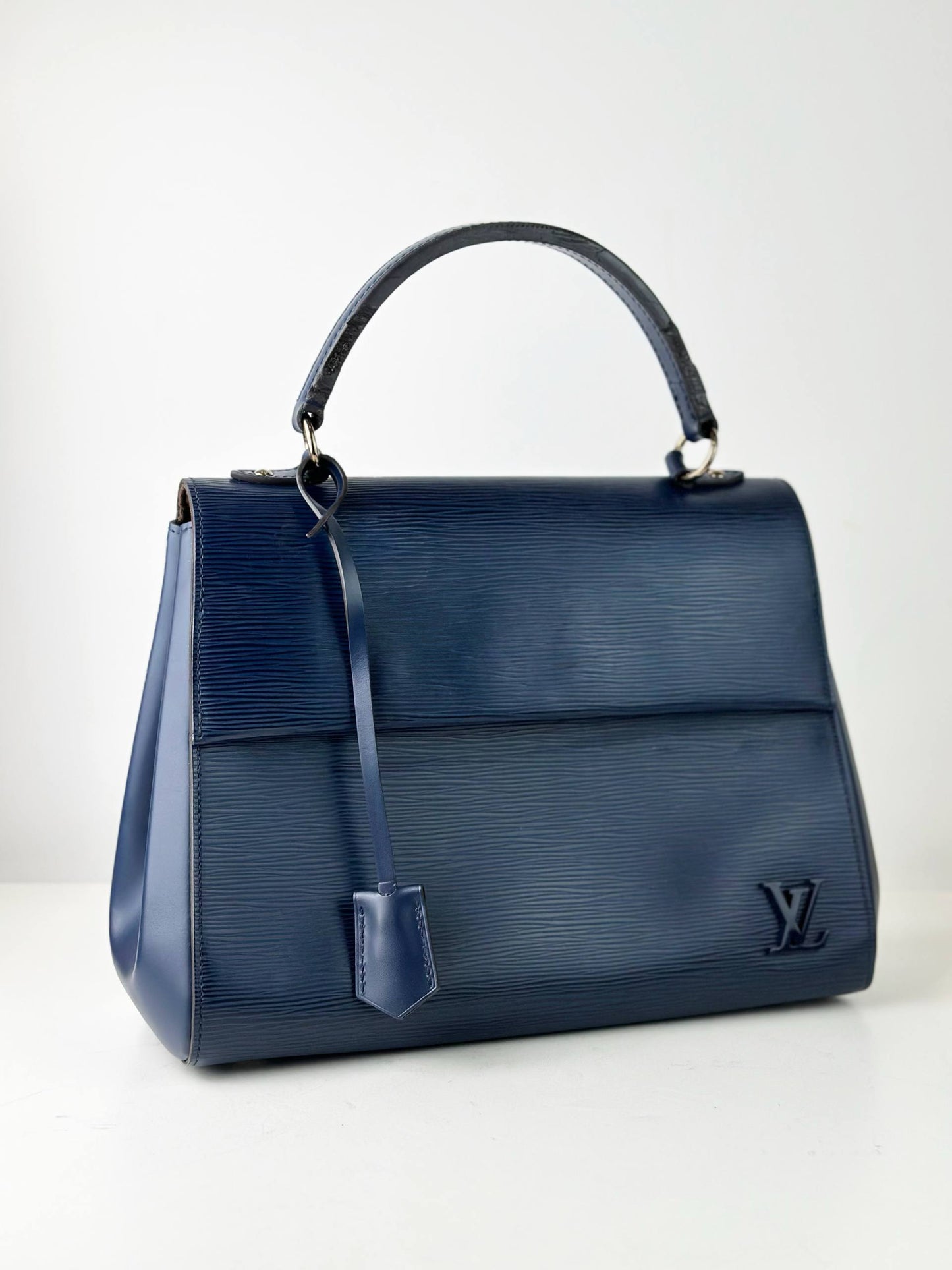LOUIS VUITTON CLUNY MM BLUE EPI LEATHER HANDBAG WITH STRAP