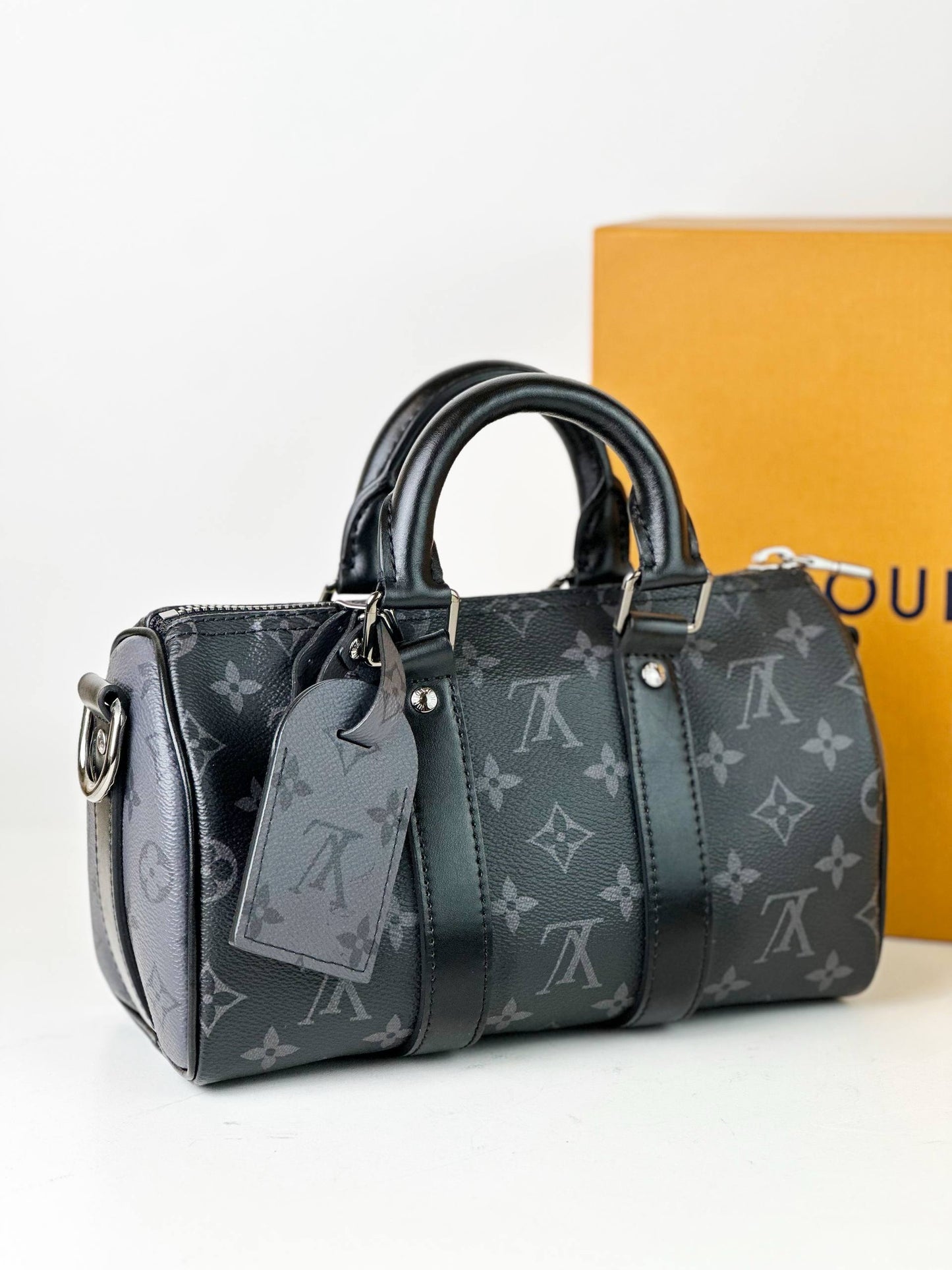 LOUIS VUITTON KEEPALL 25 BANDOULIERE MONOGRAM ECLIPSE CROSSBODY BAG