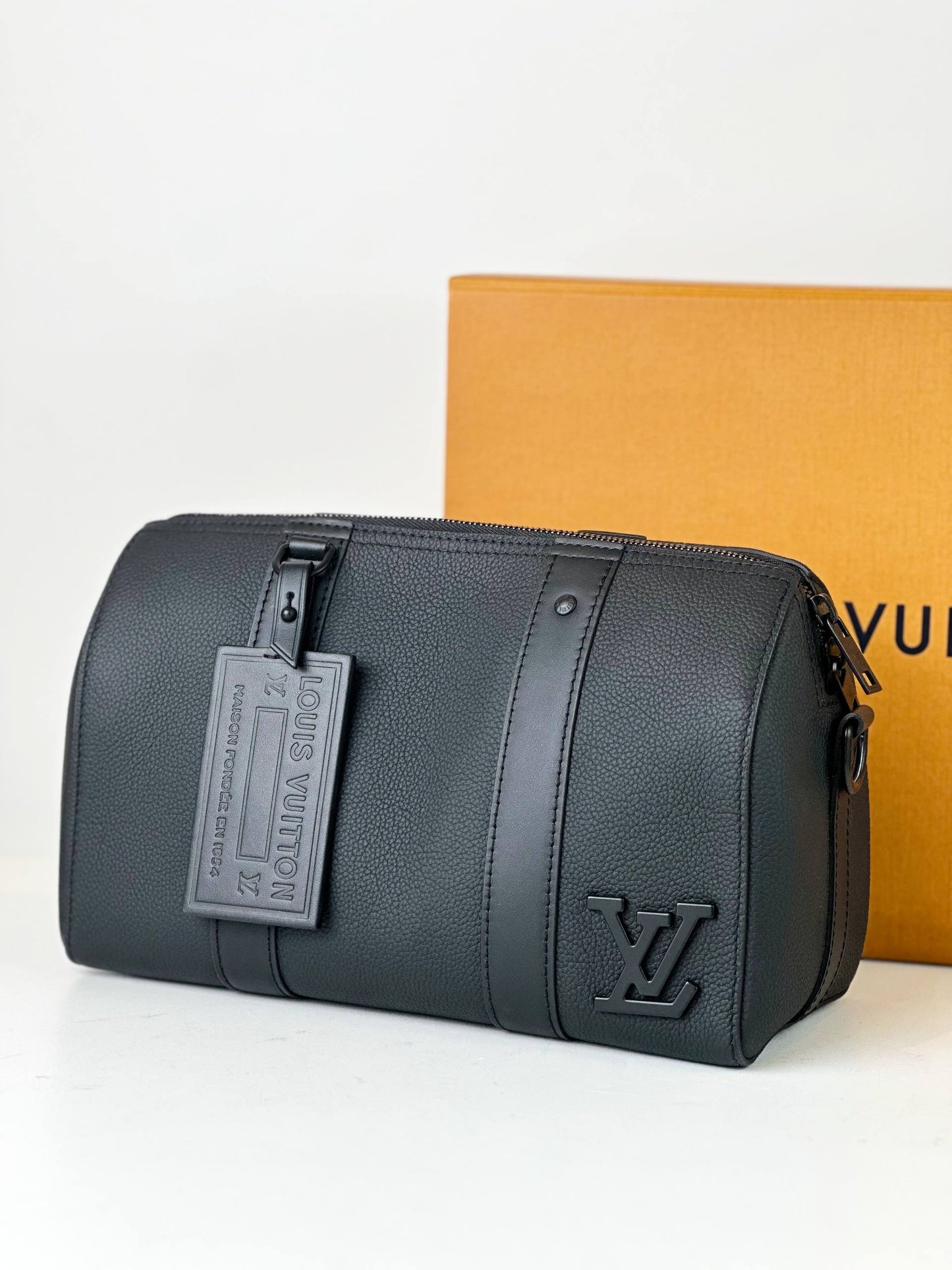 LOUIS VUITTON AEROGRAM CITY KEEPALL 27 BLACK CROSSBODY BAG