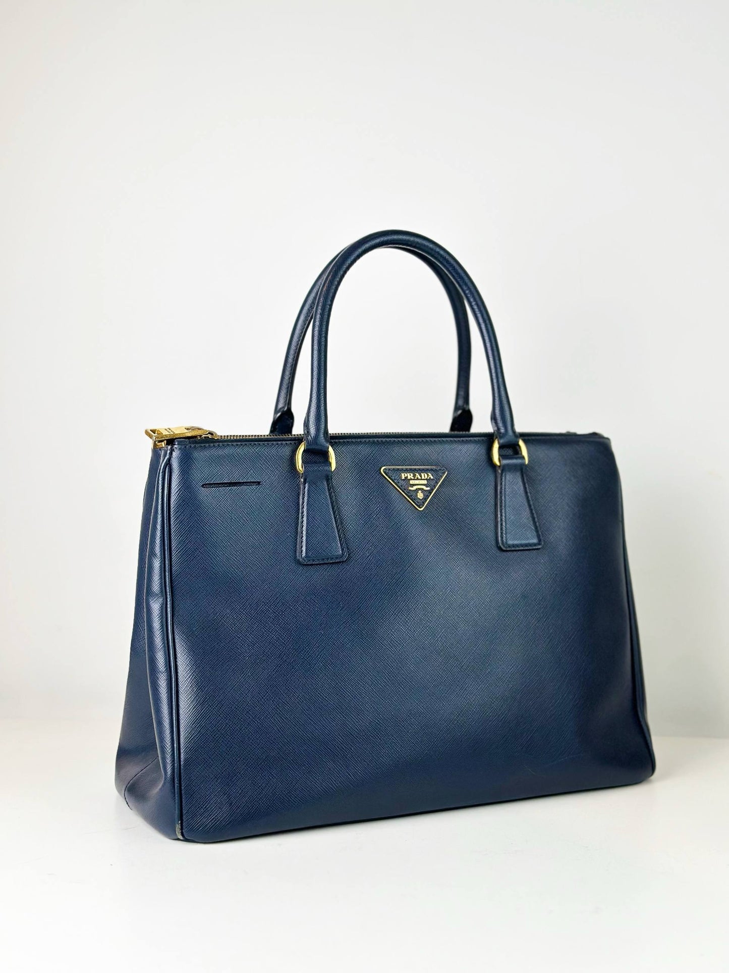 PRADA GALLERIA SAFFIANO LEATHER MEDIUM NAVY BLUE TOP HANDLE BAG