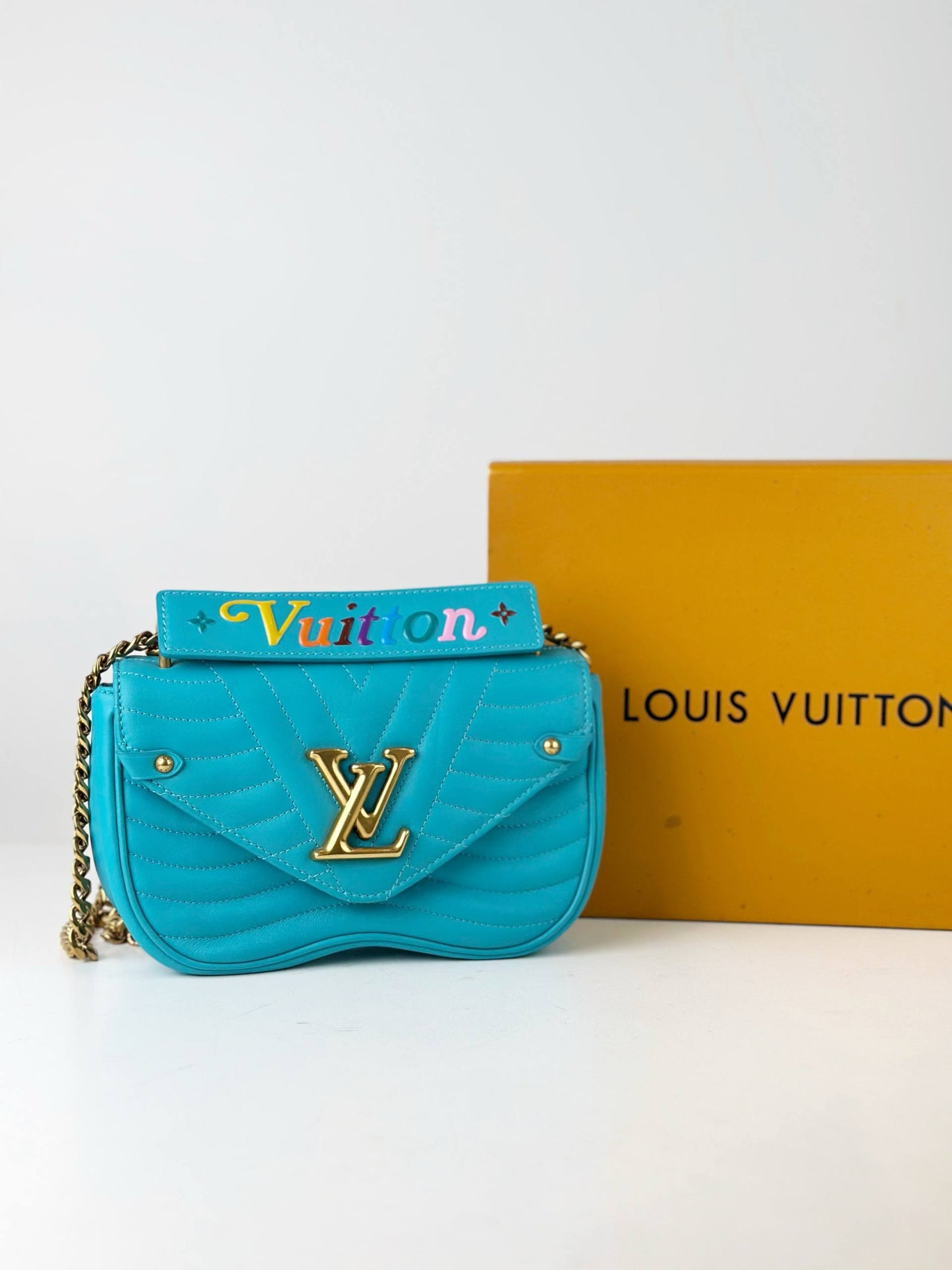 LOUIS VUITTON NEW WAVE CHAIN BLUE CROSSBODY BAG