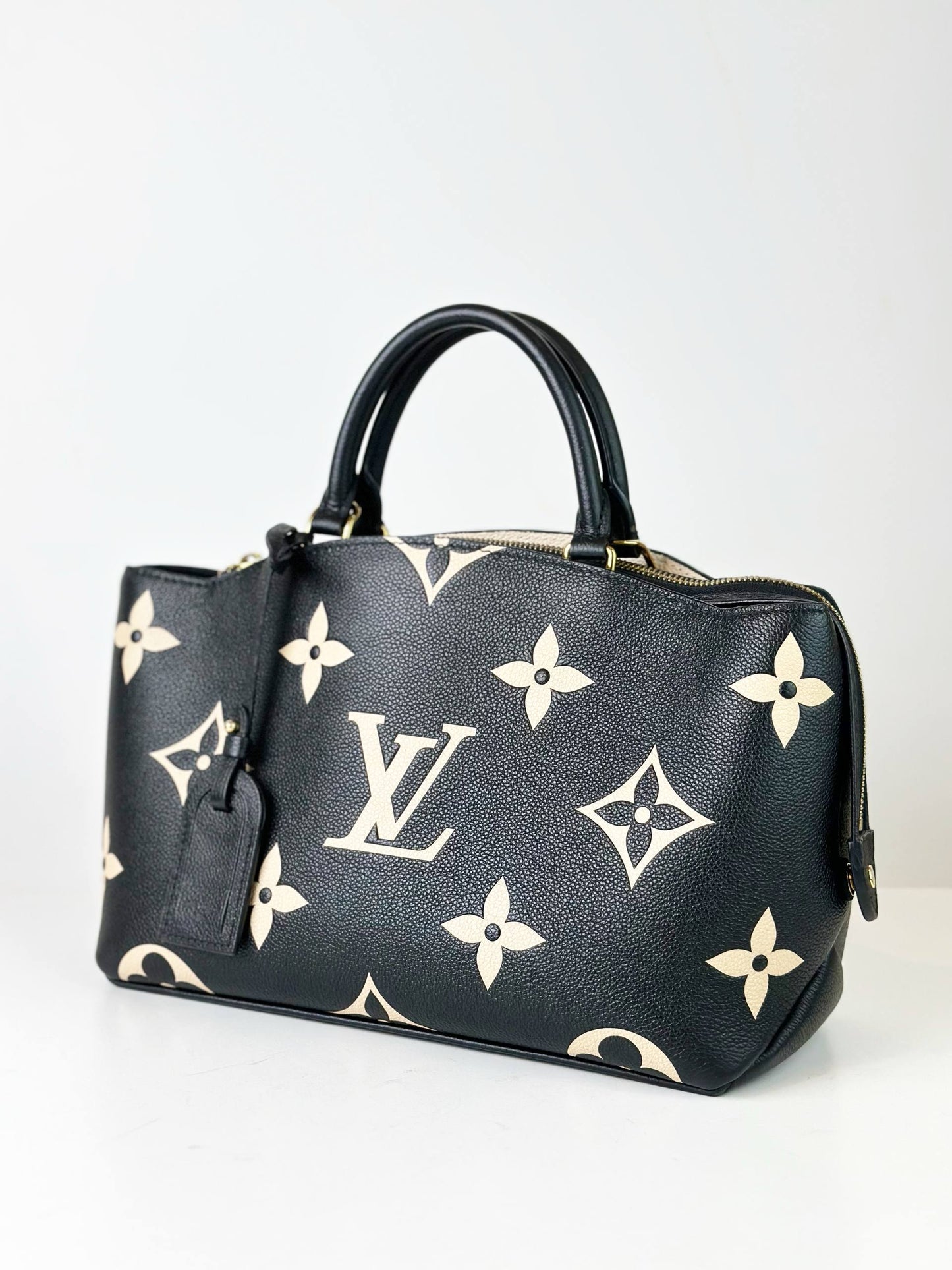 LOUIS VUITTON PETIT PALAIS PM MONOGRAM EMPREINTE HANDBAG WITH STRAP