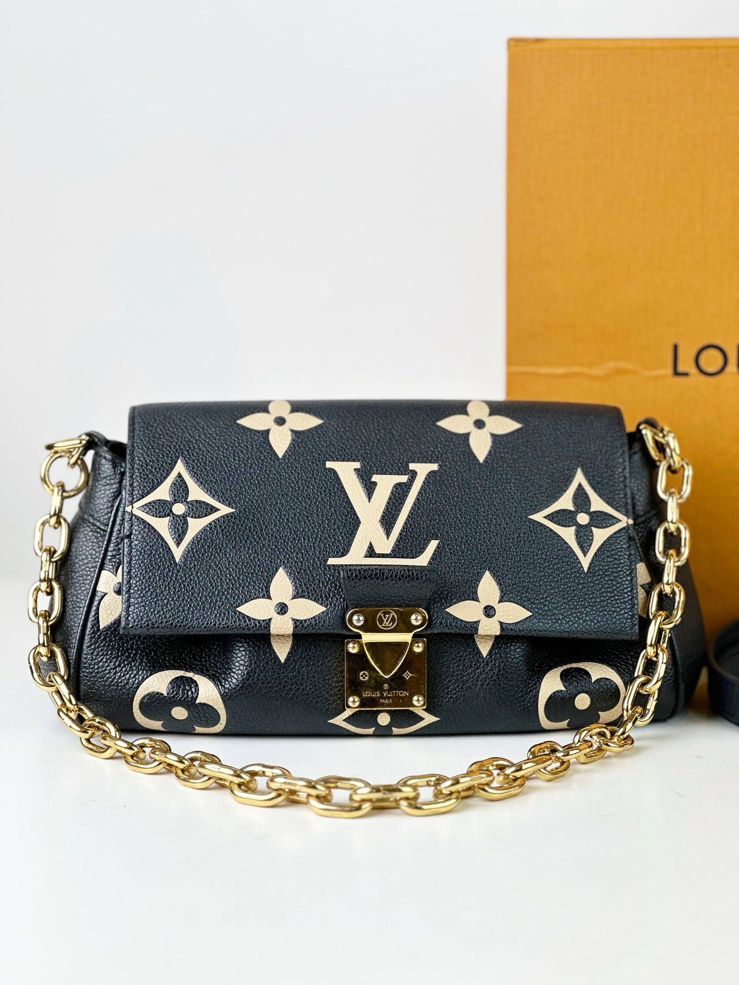 LOUIS VUITTON FAVORITE BICOLOR MONOGRAM EMPREINTE CROSSBODY BAG