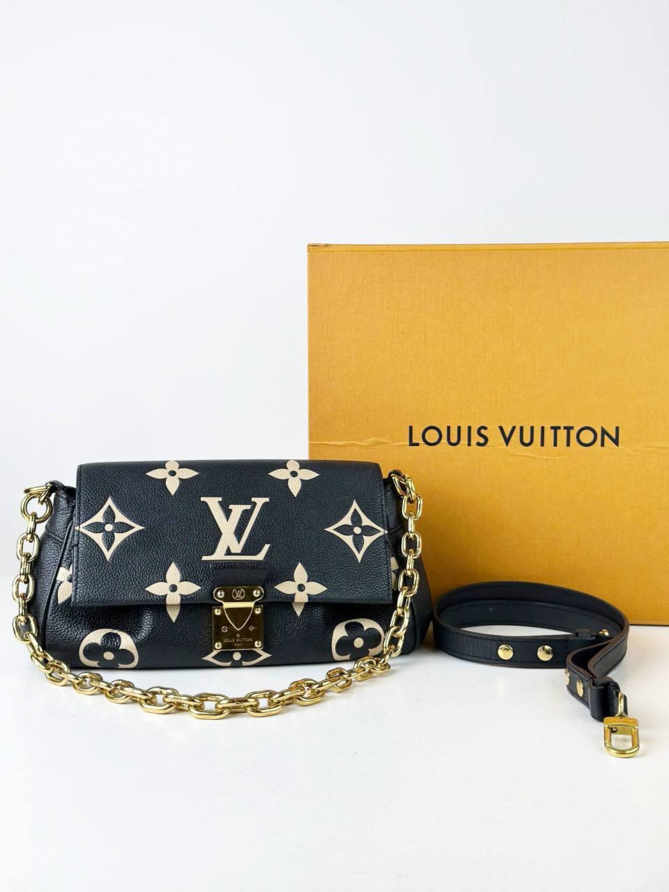 LOUIS VUITTON FAVORITE BICOLOR MONOGRAM EMPREINTE CROSSBODY BAG