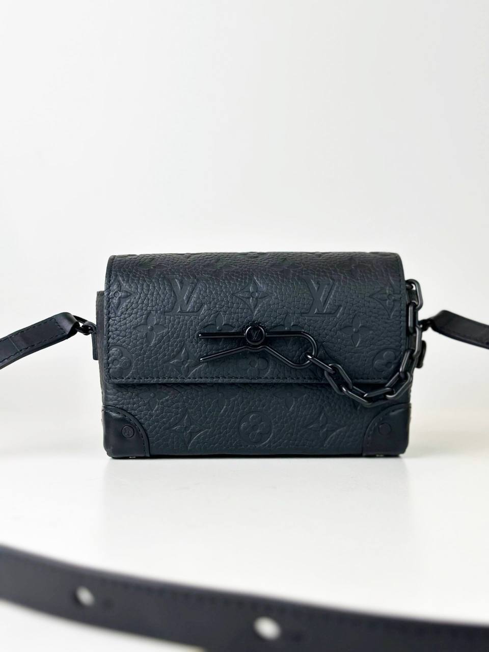 LOUIS VUITTON STEAMER TAURILLON LEATHER MONOGRAM WEARABLE WALLET SLING BAG