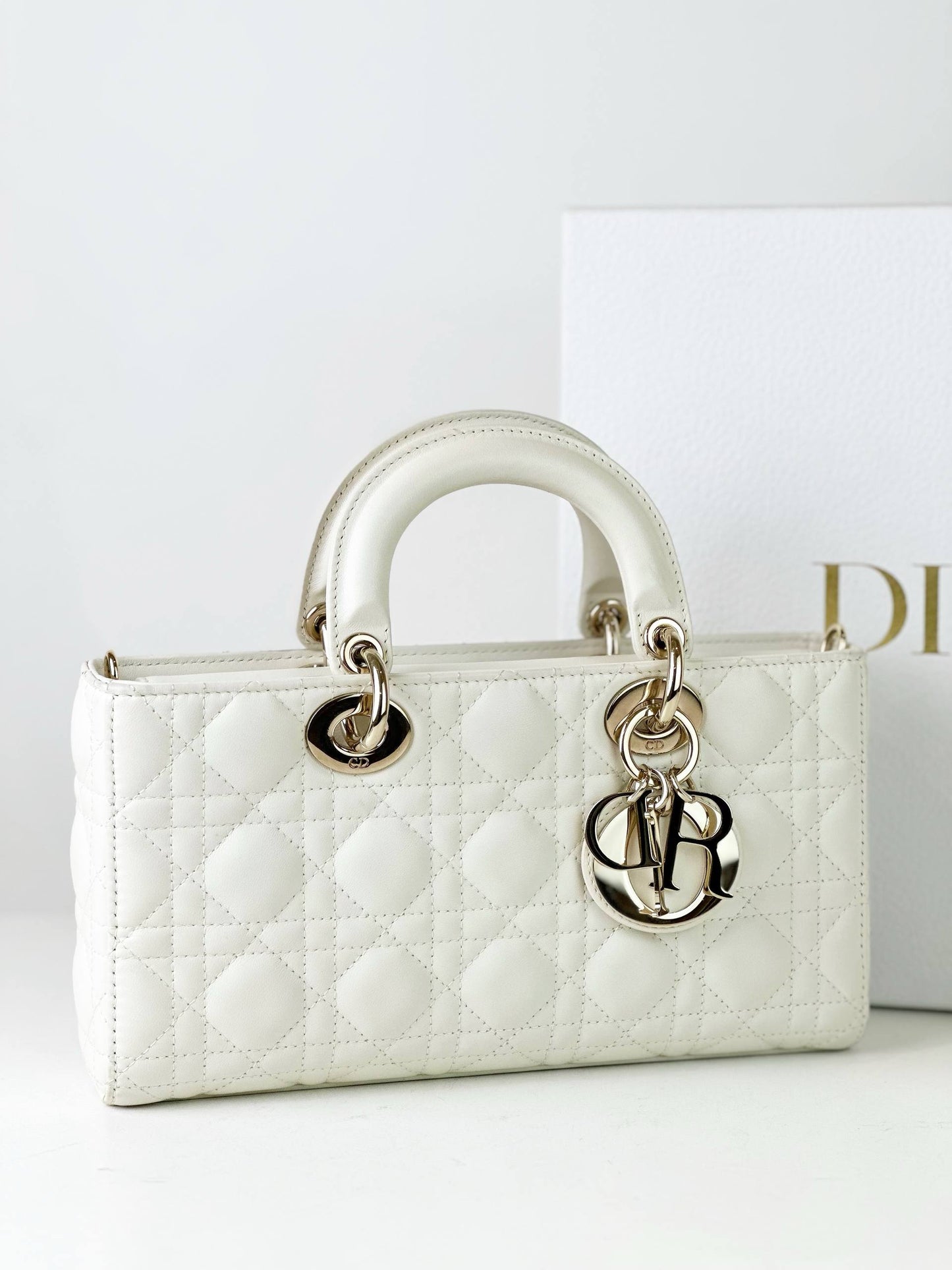 DIOR LADY D-JOY WHITE MEDIUM CANNAGE LEATHER BAG