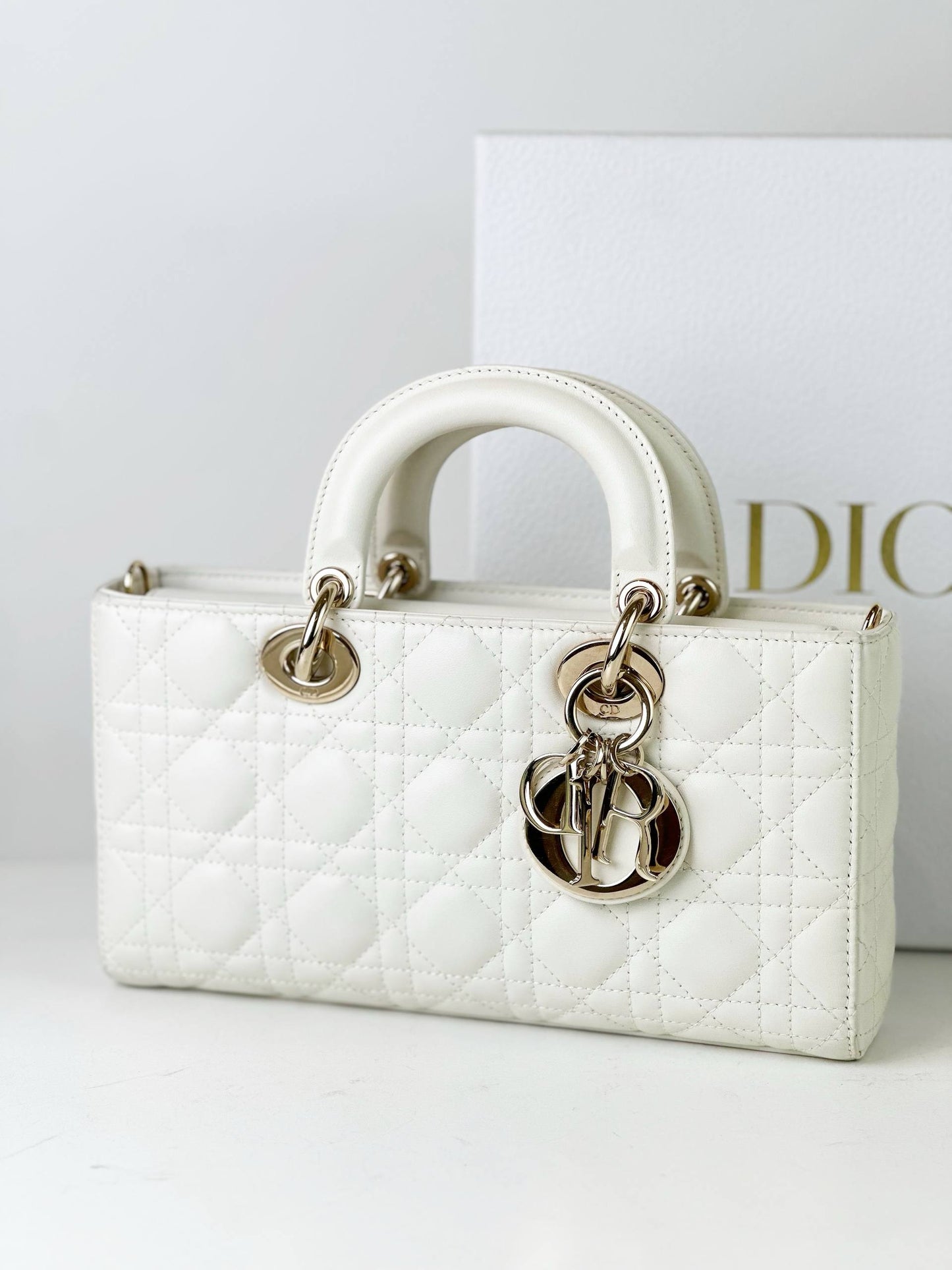 DIOR LADY D-JOY WHITE MEDIUM CANNAGE LEATHER BAG