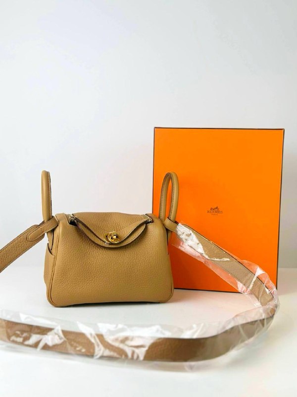 HERMES MINI LINDY BISCUIT TAURILLON CLEMENCE LEATHER CROSSBODY BAG GHW