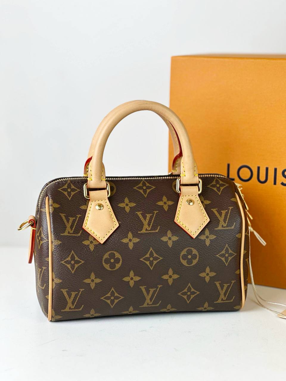 LOUIS VUITTON SPEEDY BANDOULIERE 20 MONOGRAM TOP HANDLE BAG WITH STRAP